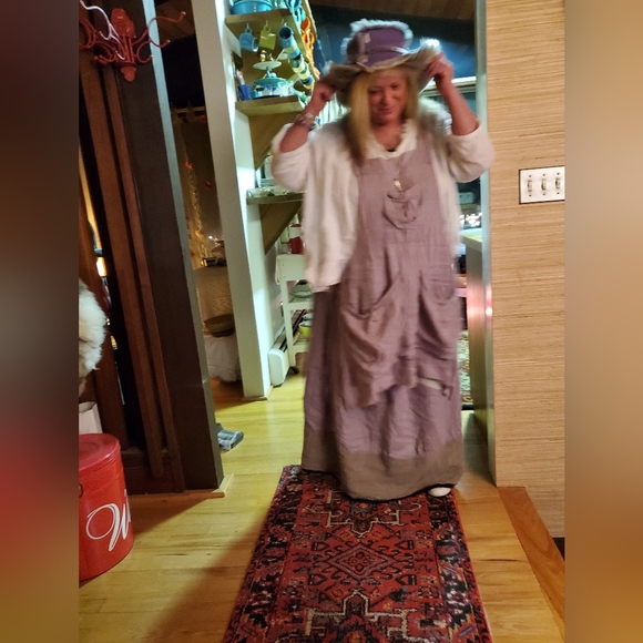 Susie-qs Bohemian Style Clothing - Picture 3 of 3